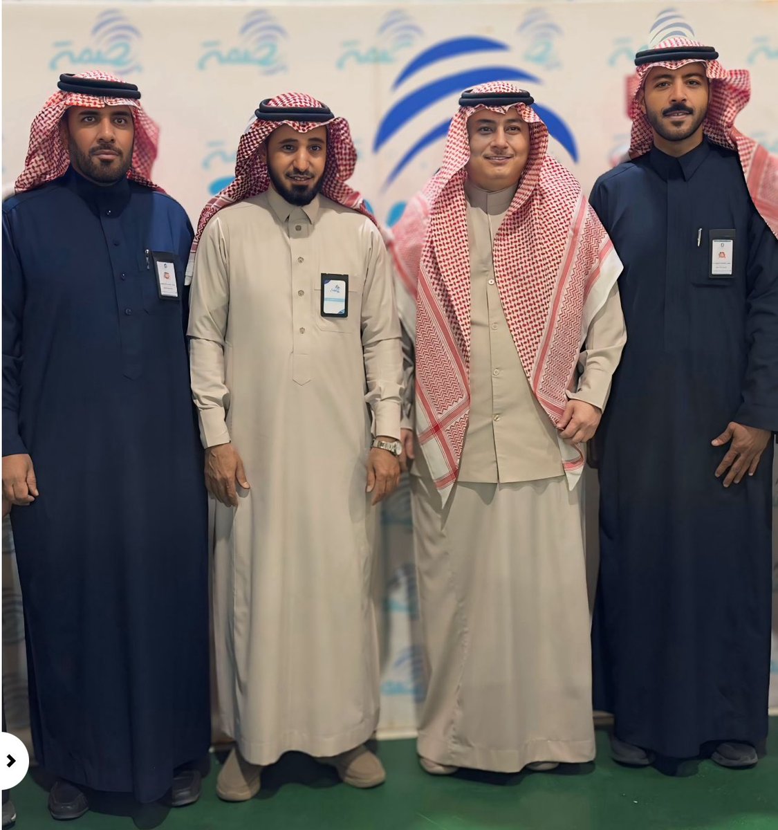 بصمة tweet media