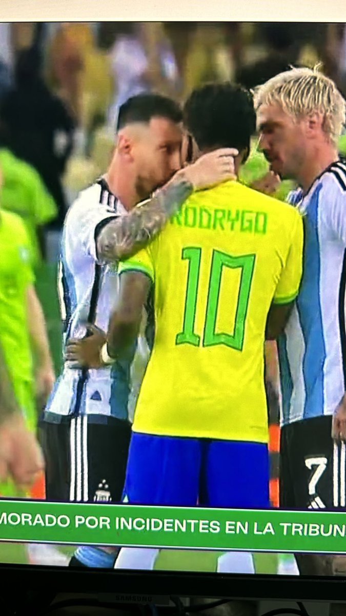 Loguito Fcb tweet media