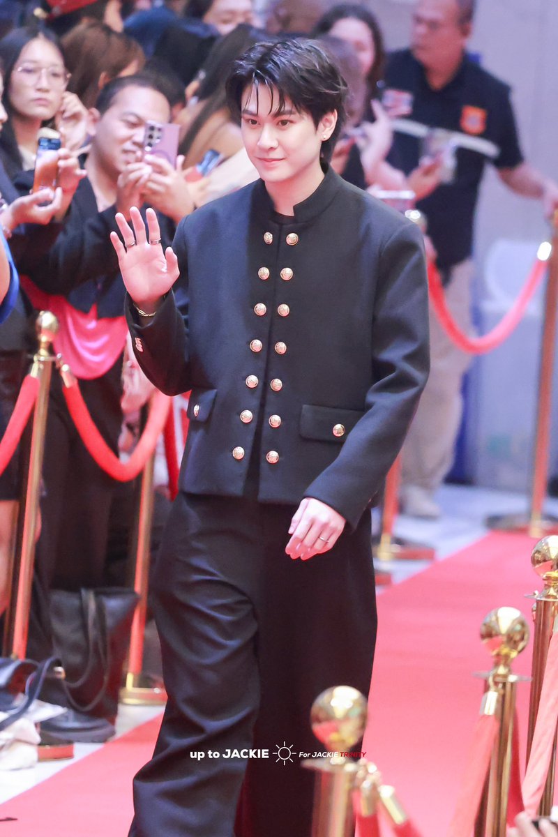 uptoJACKIE's tweet photo. /

สุดหล่อ

#JackieJackrin
#TBOA2025xJACKIE
#ThailandBoxOfficeAwards2025 https://t.co/y2Sd2LETxR