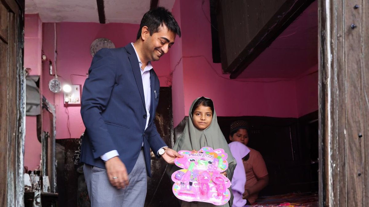 Aasif Mujtaba tweet media