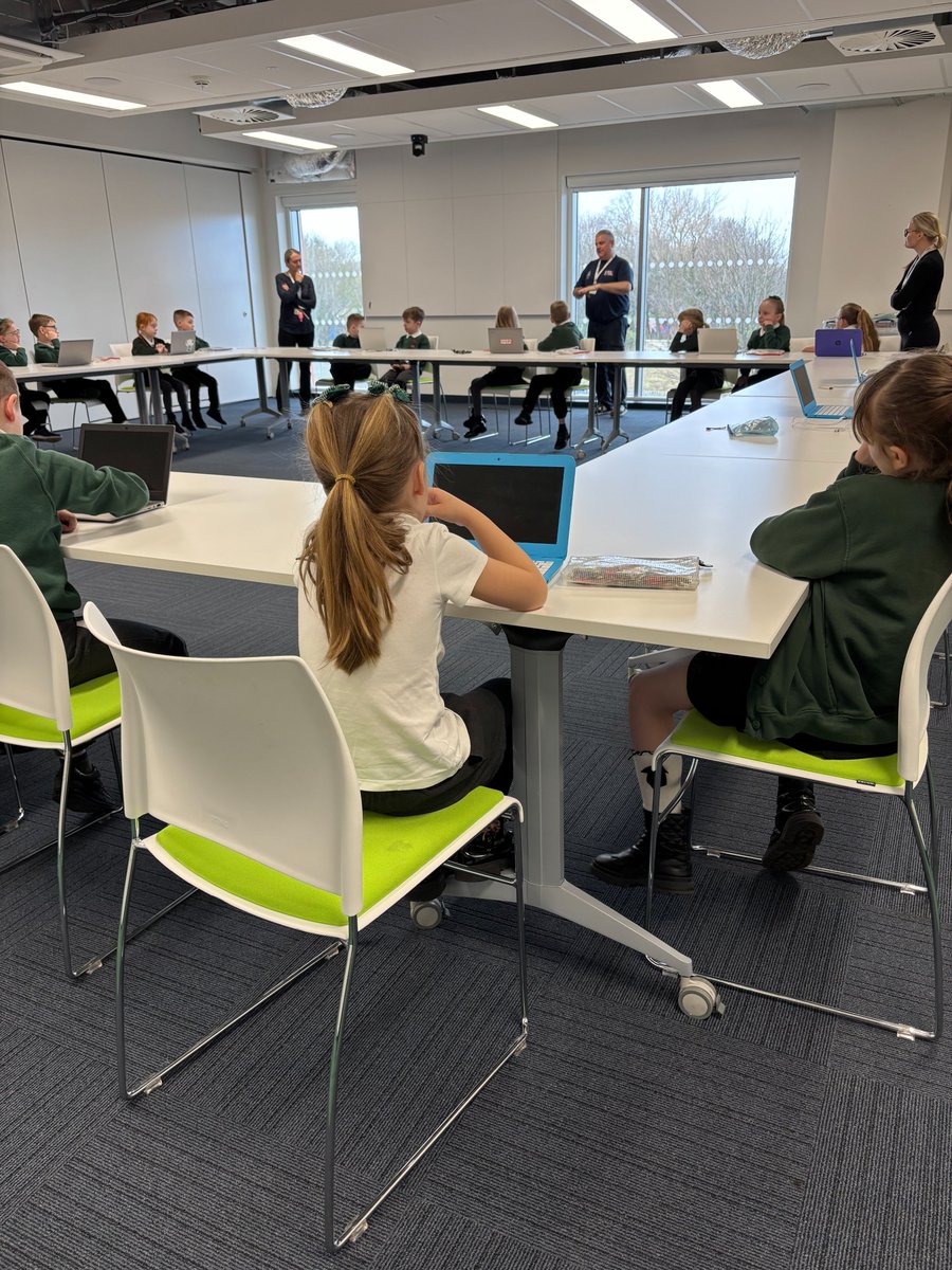 eccampusuk's tweet photo. Last Friday, we were delighted to welcome Year 2 students from New Delaval Primary to the Energy Central Learning Hub for an exciting lighthouse coding workshop with CAD2CODE.

A fantastic hands-on session full of creativity, problem-solving and digital skills in action! https://t.co/XIctJnl5Ss
