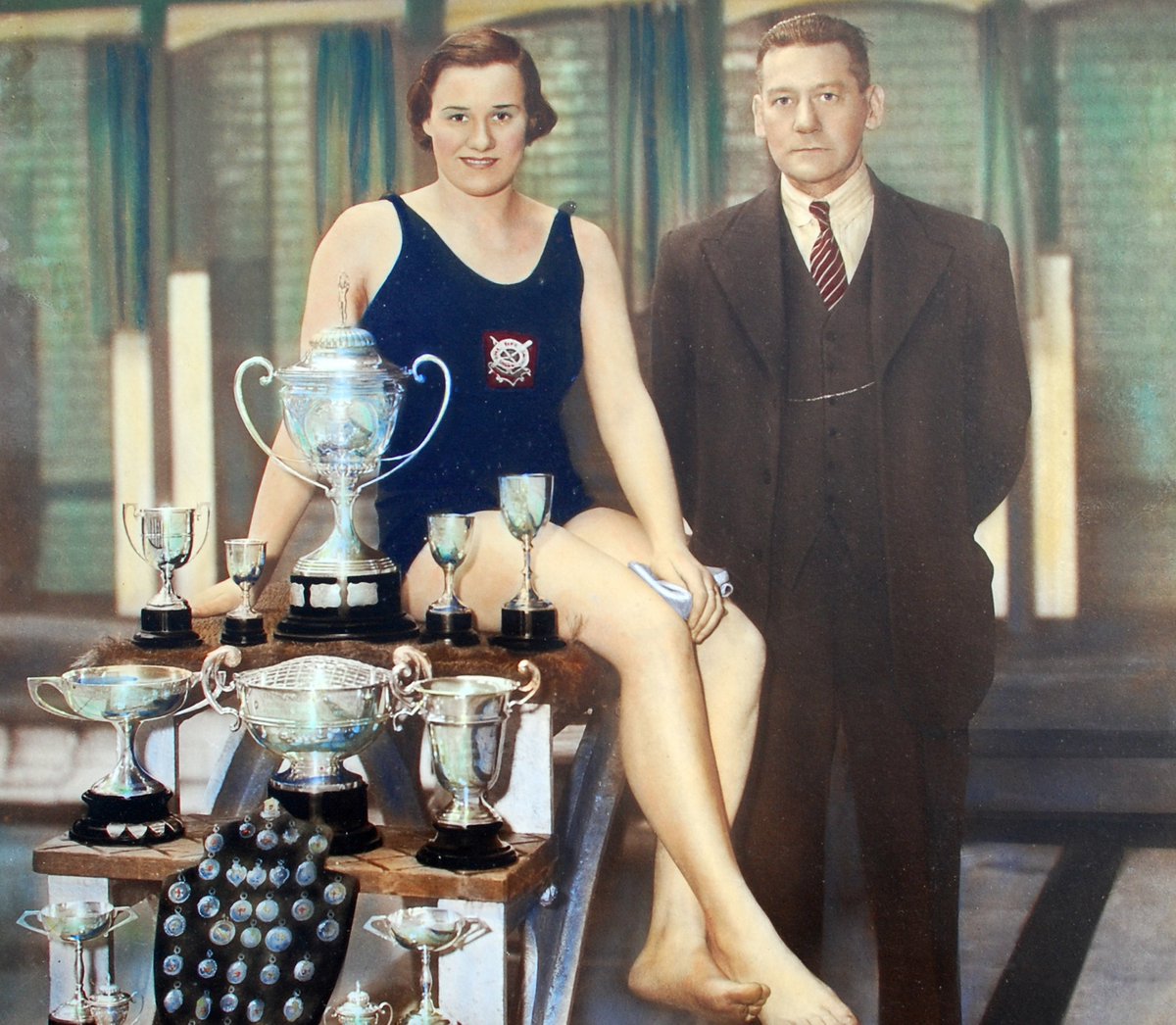 Blue plaque to celebrate achievements of Leeds swimming champion tinyurl.com/2uf49yze #Leeds