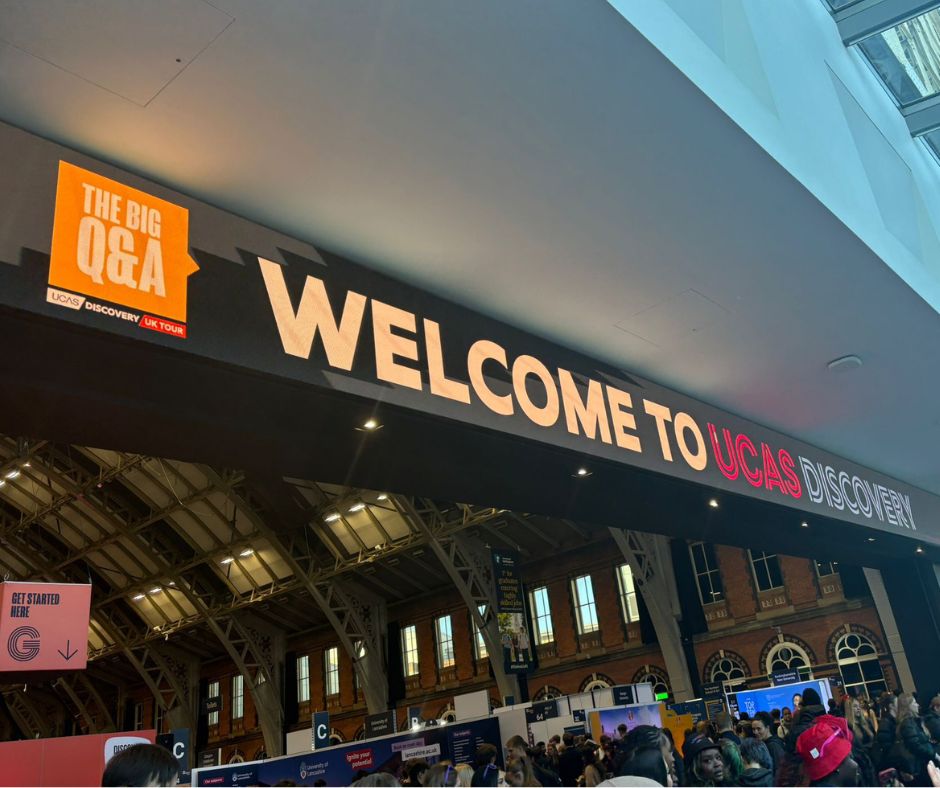 North Halifax Grammar School tweet media