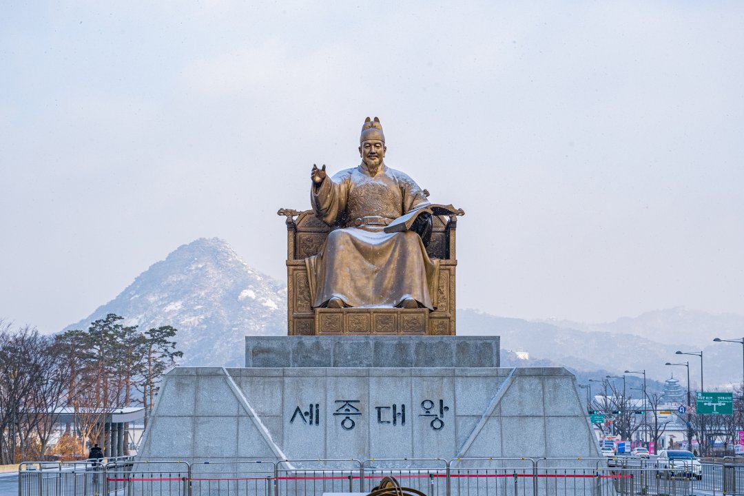 LoreK31569's tweet photo. 사실 한국에서 가장 역사적인 가치는 창덕궁에 있지만, 왜인지 국내에서는 경복궁만큼 유명하지 않은 것 같아요? https://t.co/HnYljxznjK