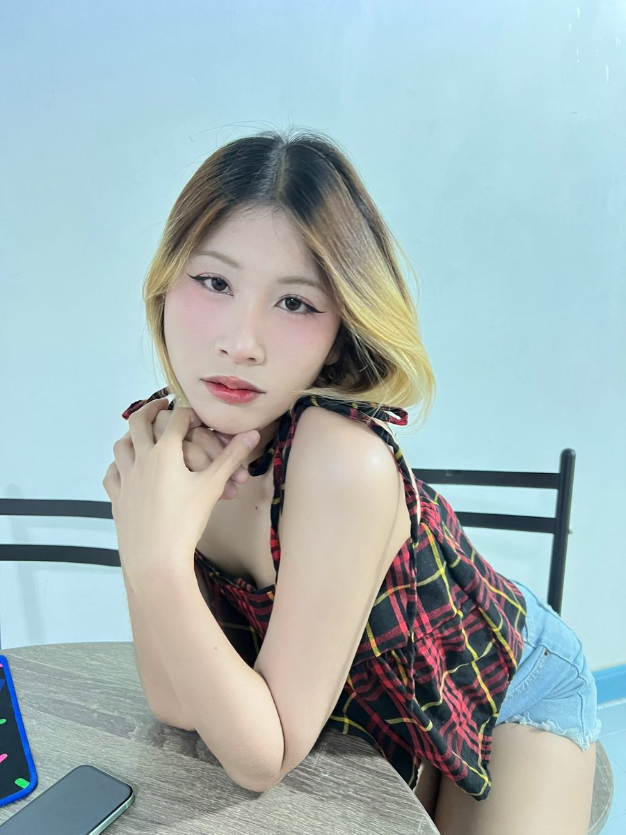 เจ๊กกี้ผู้หญิงมีงู🐍 tweet media