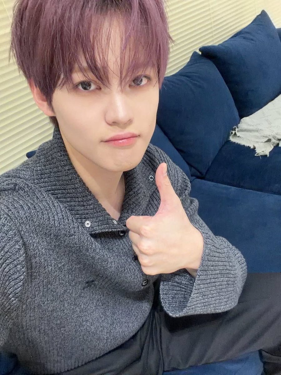 OiiCli's tweet photo. 진짜 젤루 좋아하는 셀카 https://t.co/MqSmeGkD5I