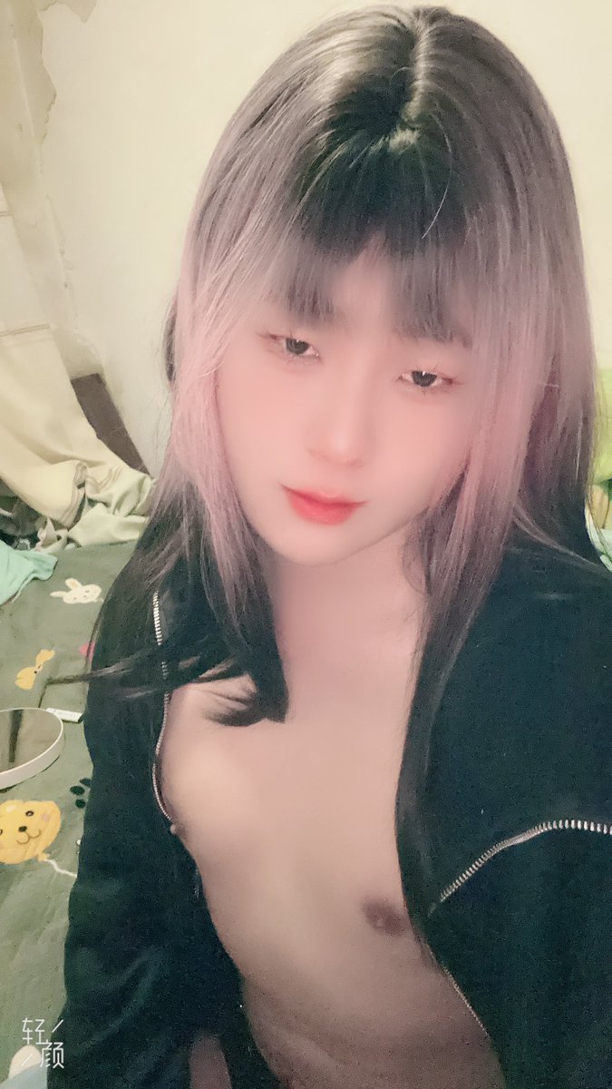 tuerywang's tweet photo. 裤子—1 
出��买烟 ！ 
#露出 #贞操锁 #男娘 https://t.co/06oea1Hz2U