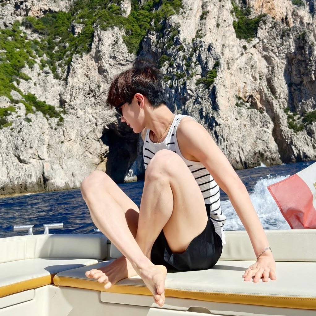 หารู้ไม่ นี่คือคนที่ชอบกิจกรรมท้าแดดแบบมั่นใจ ไม่กลัว fearless

#RunningManTH #TEN