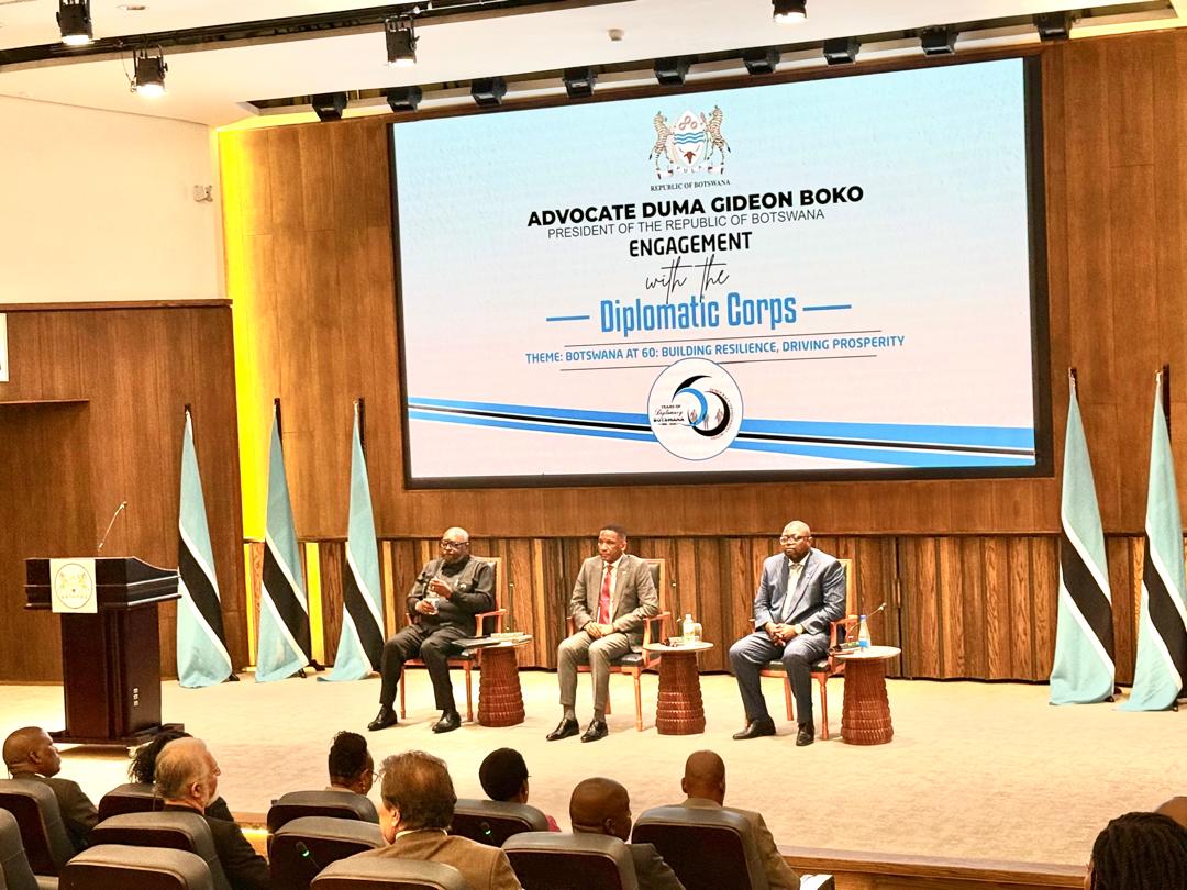EmbSandro's tweet photo. H.E. President @duma_boko, @BWPresidency had an interactive and enlightening engagement with the Diplomatic Corps accredited in #Botswana, emphasizing the importance of multilateralism in the context of challenging world affairs. https://t.co/BE7Br5wqTF