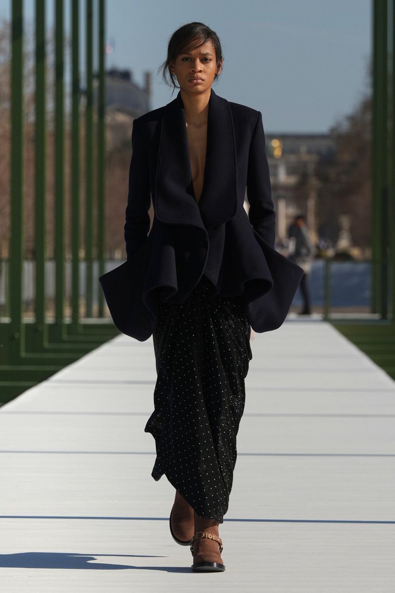 StreetFashion01's tweet photo. DIOR FW26 BY JONATHAN ANDERSON 🙂‍↕️ https://t.co/L31msyxzrO