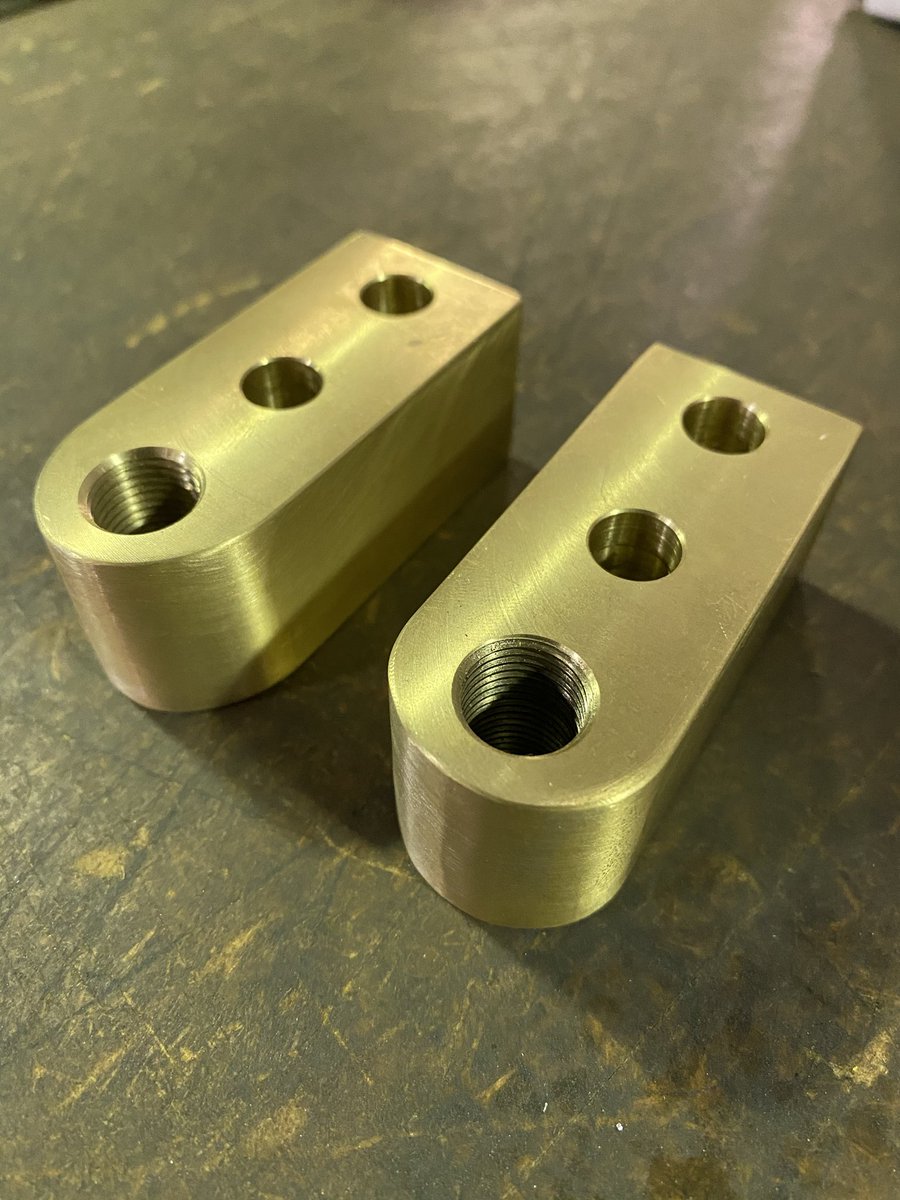 PMP_MFG's tweet photo. Chips flying. Parts stacking.
No shortcuts.

• Precision CNC turned components
• Custom machined aluminum assemblies
• Tight tolerances. Clean finish.

Built in-house. Built right.

#Manufacturing #CNC #Machining #MadeInUSA https://t.co/9KpHFR6Hc1