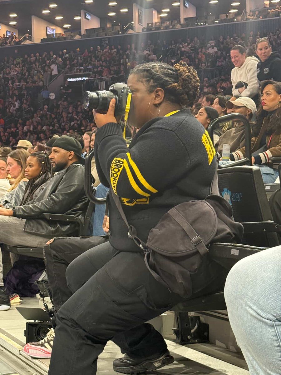 Queer Latifah ✨ tweet media