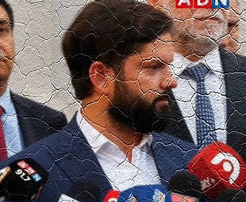 La imagen resquebrajada de Boric el "transparente" 😂🤣