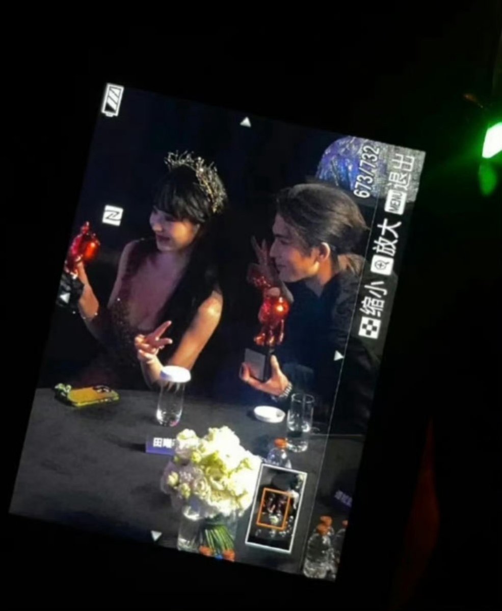 After 3 years ?? We finally got the photos on their iconic interaction 😩😭

Guys this is not edit or AI ackkkkkk I can't believe that they are really gatekeeping this picture for how many years 😭

#TianXiwei #Zhanglinghe
#Zhuyu #PursuitofJade