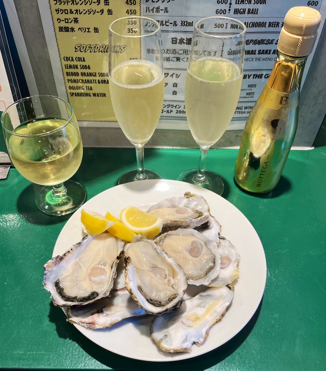 そして豊洲に流れて美味しい牡蠣と酒を口にして幸せだったんだけど二日後に地獄をみました(ノロ)