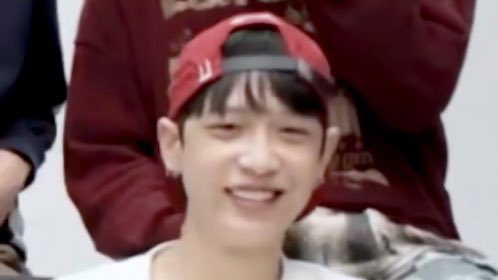 รูปไหนคือยี่สิบขวบบ😚