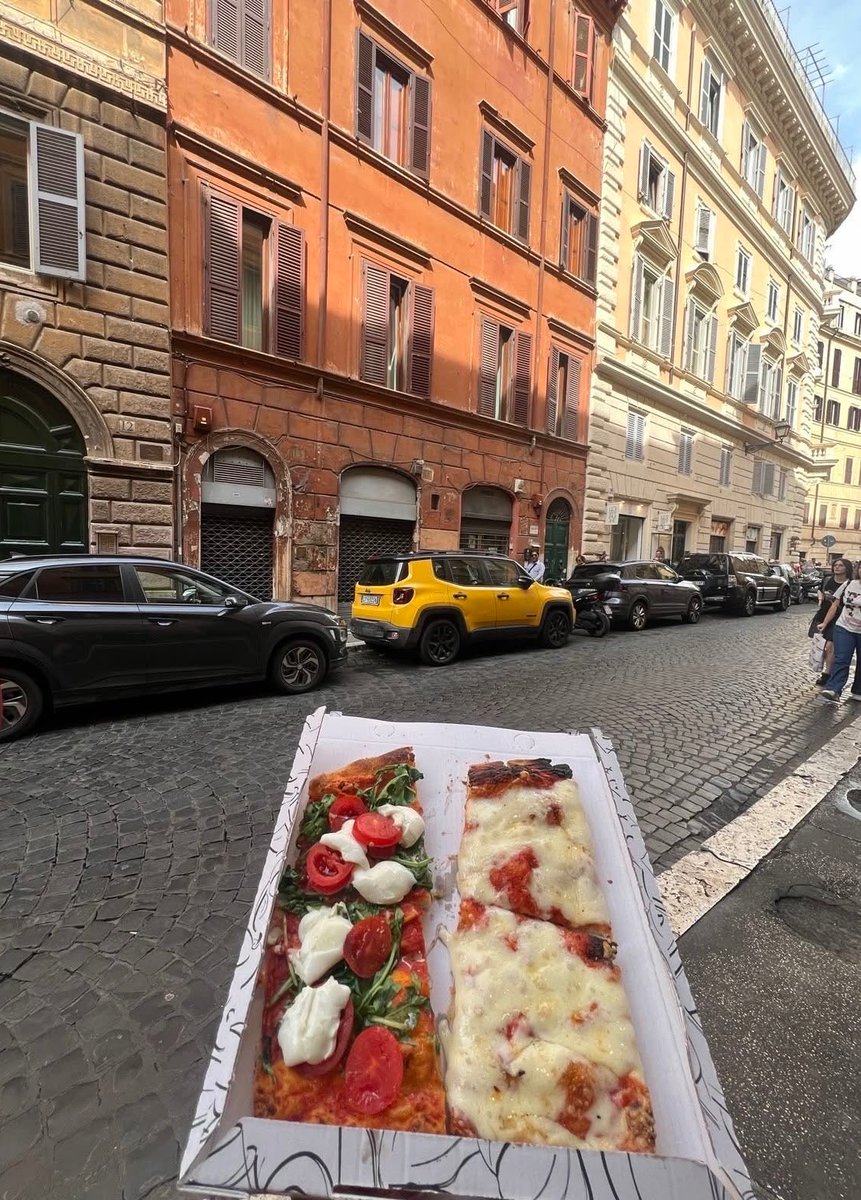 Postcard from Britain tweet media