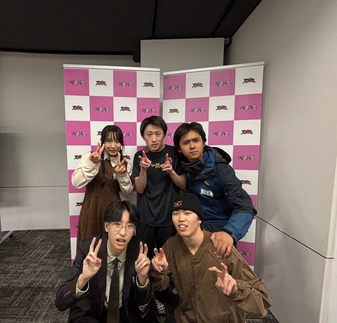チョキ tweet media