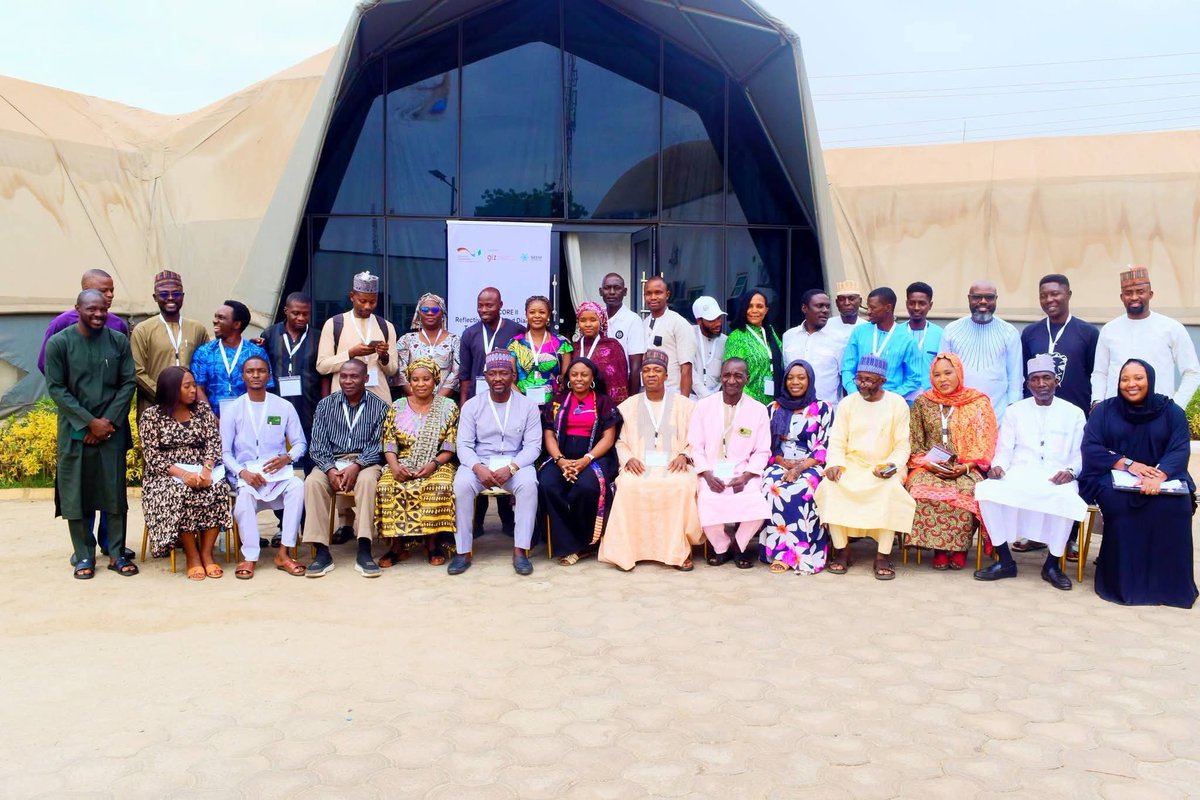 hayatzeen's tweet photo. Completed the Reflective Structured Dialogue (RSD) Training by Neem Foundation &amp; funded by GIZ. Certified as an RSD Facilitator after 17 intensive modules &amp; facilitated dialogue sessions across disputed communities in Kaduna State, strengthening trust and preventing escalation. https://t.co/ks4U9RC6XZ