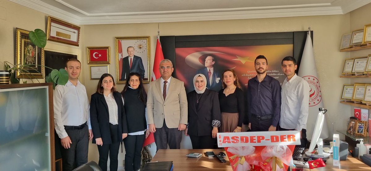 📍 Adana Aile ve Sosyal Hizmetler İl Müdürlüğü Ziyareti

ASDEP-DER  Adana İl  Temsilcimiz Tolga BAHAR, Kadın Komite Temsilcimiz Güray ÖZDEMİR ve Adanadaki meslektaşlarımız ile birlikte Adana Aile ve Sosyal Hizmetler İl Müdürlüğü İl Müdürümüz Sayın Mustafa GÖKBOĞA’yı ziyaret