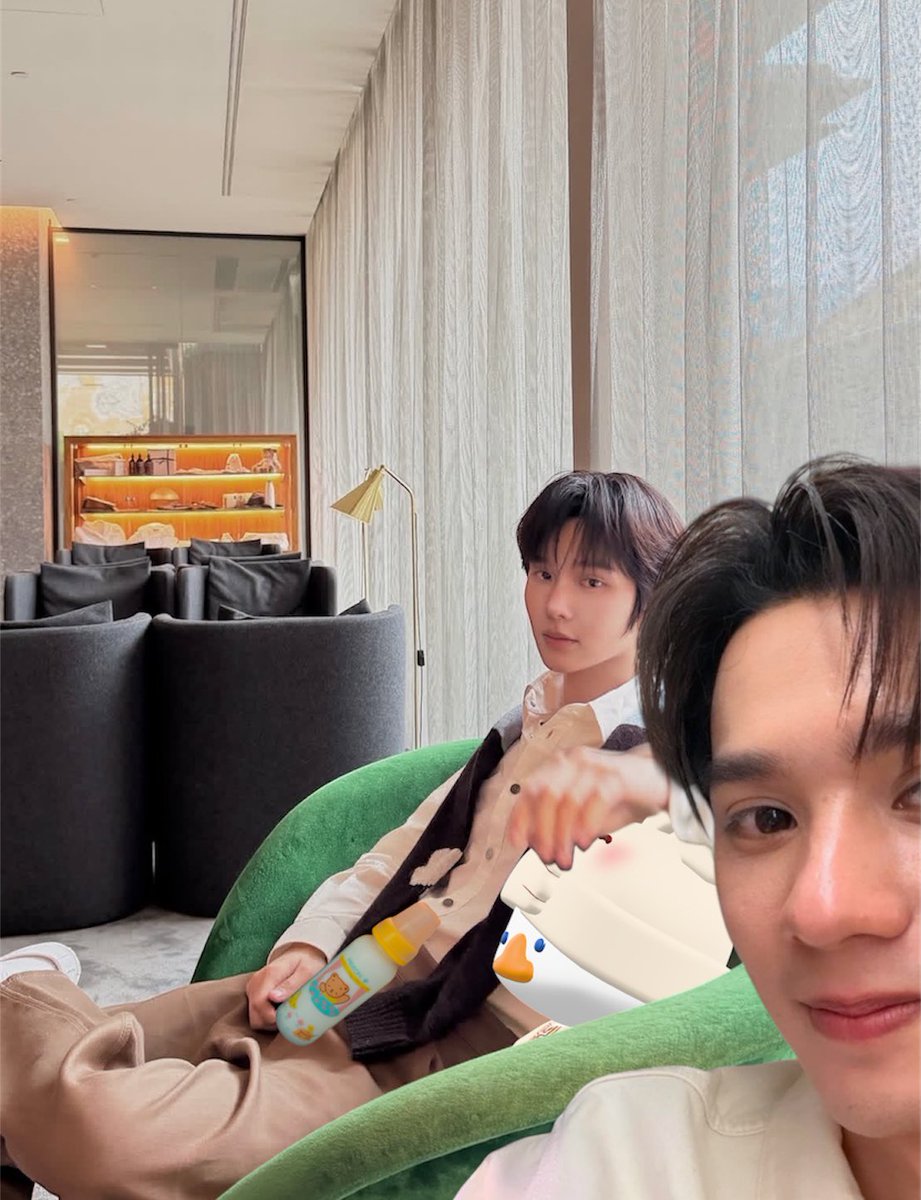 : บี๋ๆ มองกล้องหน่อย

#OhAe #โอ๋เอ๋ #KengNamping #เก่งน้ำปิง