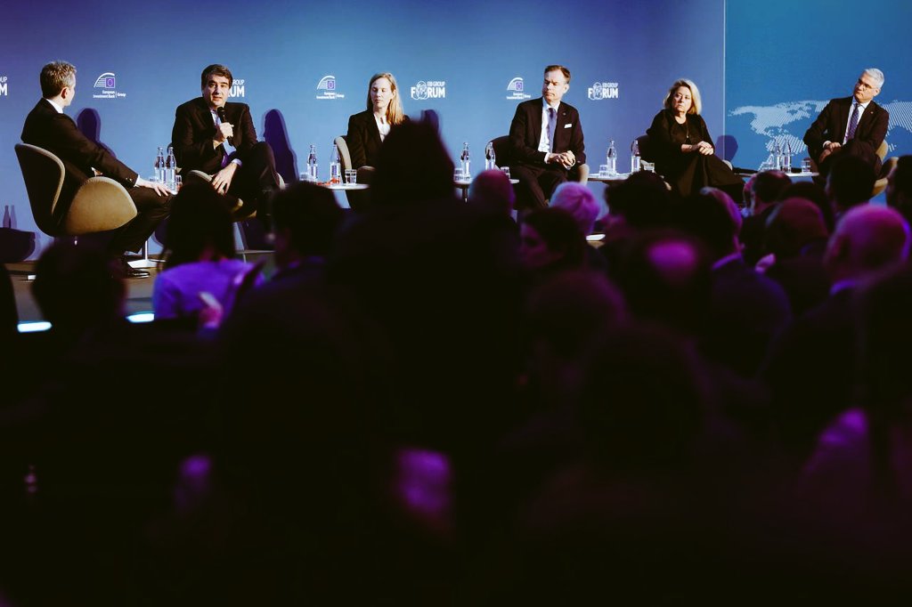 RaffaeleFitto's tweet image. 🇪🇺🇱🇺 In #Luxembourg, at the invitation of @NadiaCalvino, I took part in the EIB Group Forum 2026 – “A Strong Europe in a Changing World”, organised by the @EIB.
A very positive exchange on how to strengthen the Union in a complex and constantly evolving international context.