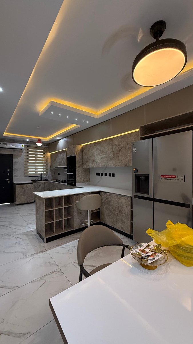 CutiePhilly's tweet photo. Newly built, Fully Furnished 4 Bed with 1 Bedroom Boys Quarters

📍West Trassaco
Asking: $290k 

Features;
* en-suite bedrooms 
* ⁠2no. Family area(s)
* ⁠fully fitted kitchen with all appliances 
* ⁠Dining and a bar 
* ⁠walk in closet 
* fully equipped ⁠gym https://t.co/3GDDNKENdQ