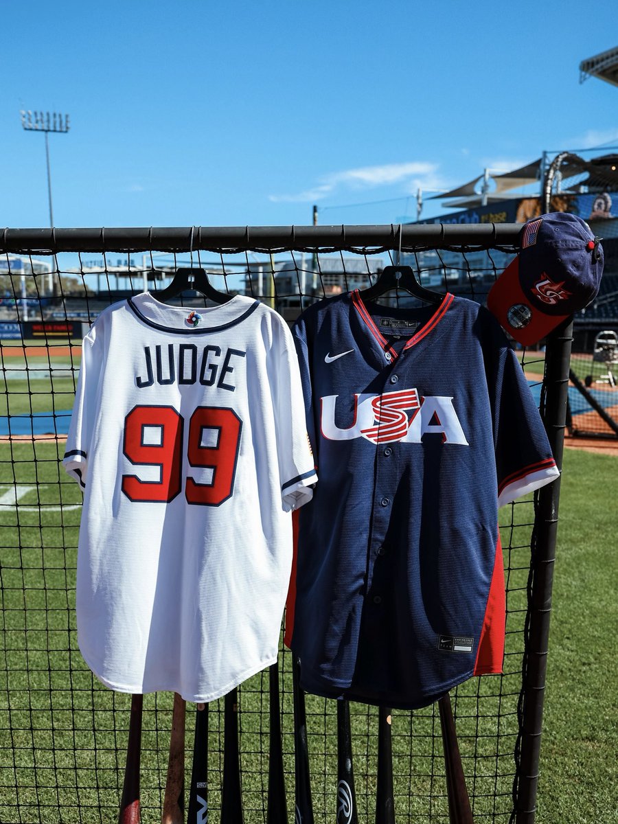 Yankee Stadium tweet media