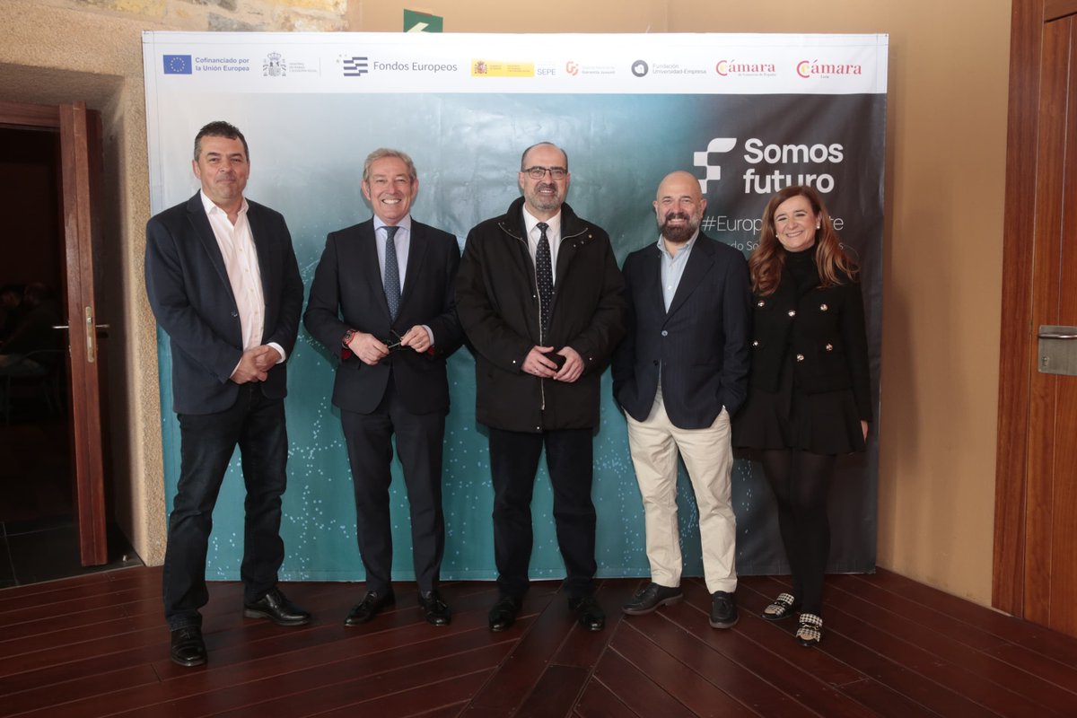 FUEONLINE's tweet photo. Hoy hemos celebrado una nueva jornada de Somos Futuro II en el Castillo de los Templarios de Ponferrada. Un encuentro para hablar de algo que ya no es “el futuro”, sino el presente: inteligencia artificial, sostenibilidad y empleabilidad. https://t.co/13RNOmVa2U