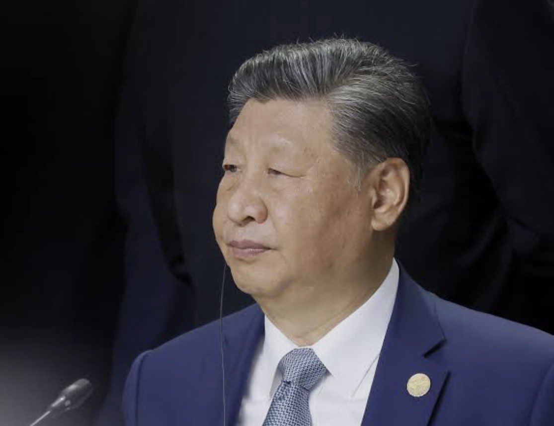 🚨🇨🇳 CHINA ACABA DE RECIBIR LA BOFETADA DEL SIGLO 🇮🇷

China compraba más de 30 mil millones de dólares al año en petróleo iraní, con descuentos brutales gracias a las sanciones. Era el salvavidas económico de Teherán y el gran chollo energético de Pekín.

De repente: flujo cero.