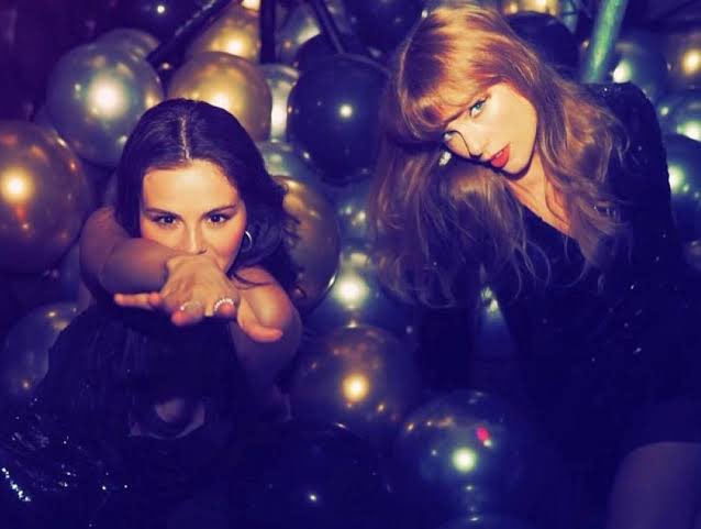 Mães!

Selena Gomez confirmou que “Dorothea”, música de Taylor Swift, é sobre ela. 

“Eu sinto que diversos momentos que foram tão marcantes, desde relacionamentos a familia, a amor e até ao ódio, todos eles… nós fomos vivendo e entendendo juntas. Porque eu tinha 15 anos e ela