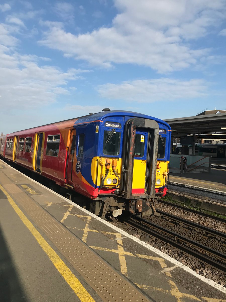 gymnastphil's tweet image. Look what I just happened to come across at #claphamjunction on my way to work, a #southwesternrailway #class455. It must’ve been used to a due shortage of trains for whatever reason is my guess.