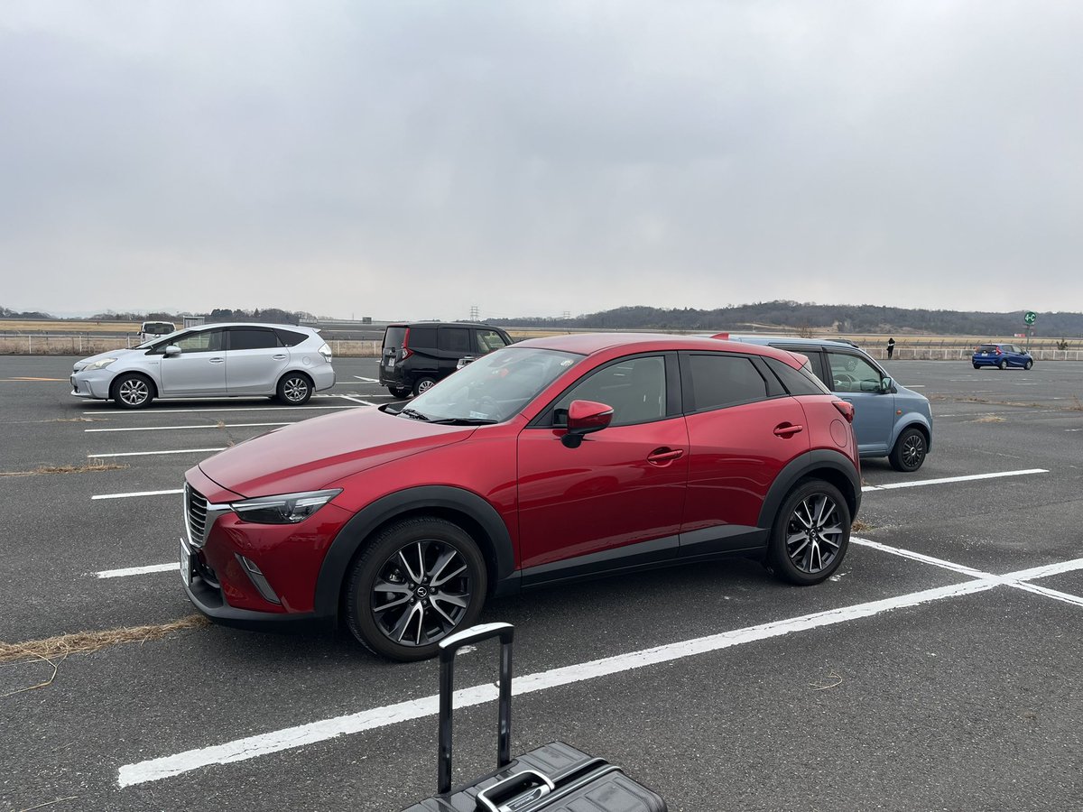 cx3_20s's tweet photo. いつもの空港
#CX3day https://t.co/vmA92ES9YD
