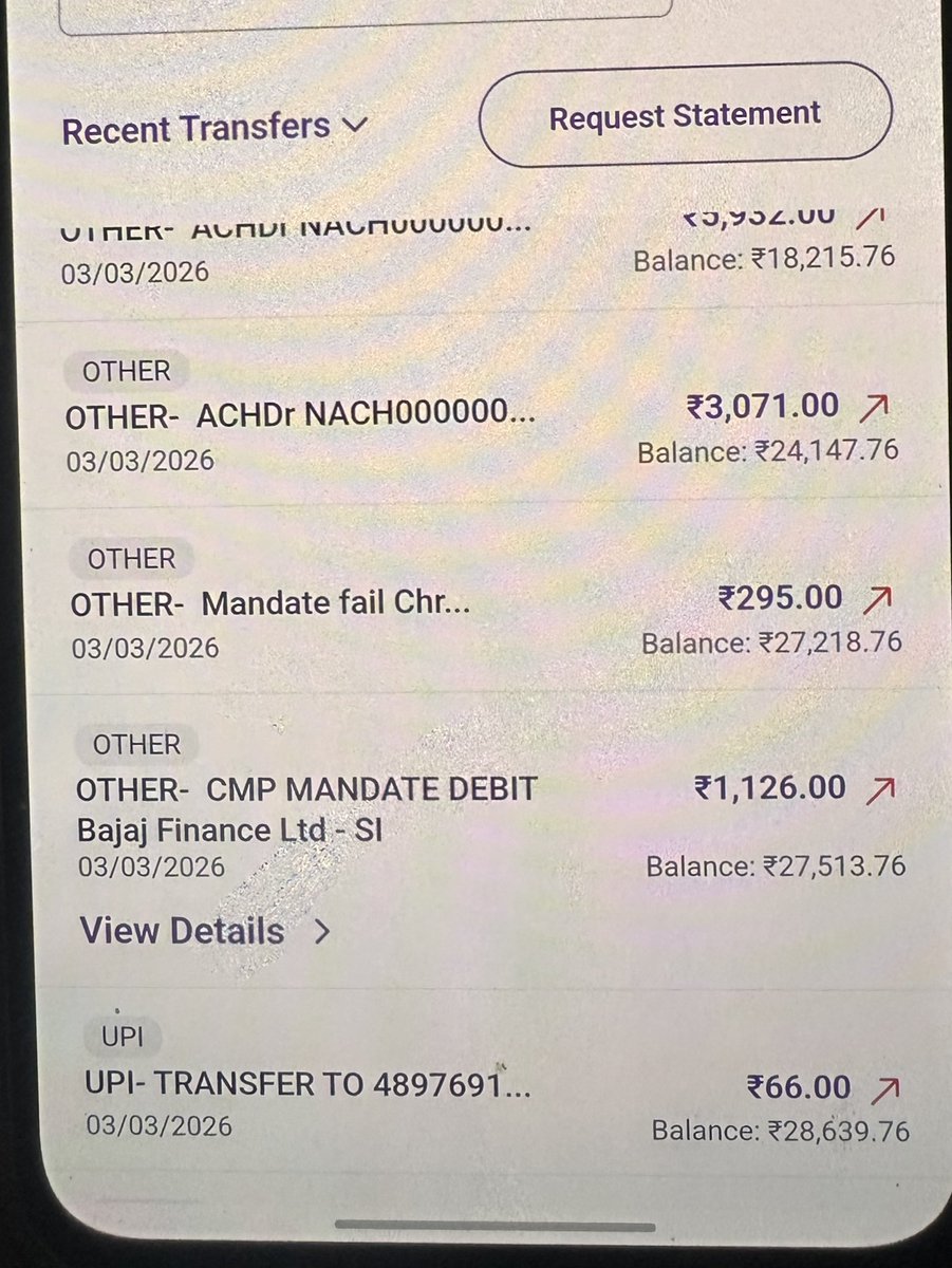 Sharvansteno's tweet photo. Hey, my EMI was successfully deducted, yet I’ve been charged a bounce fee. I had a sufficient balance in my account at the time of the transaction. Please look into this error and reverse the charges immediately.

@khurpenchh भाई इनकी गुंडई निकालो 

@Bajaj_Finserv @RBI @RBIsays https://t.co/00l7hEgF3x