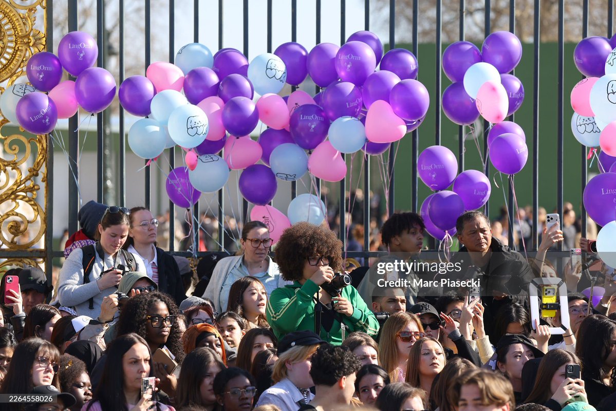 ทุกคน พวกเราดังแล้วค่ะ
ได้อยู่ใน 𝐠𝐞𝐭𝐭𝐲images ด้วย😆

Cr.Marc Piasecki / Contributor

LINGORM BA DIOR AT PFW26 #LingOrmDiorAW26 
#LinglingKwong #OrmKornnaphat  #LingOrm #Dior #DiorAW26 #PFW  <a href="/Dior/">Dior</a> <a href="/linglingsirilak/">linglingsirilak</a> <a href="/ormmormm/">orm kornnaphat🌈</a>