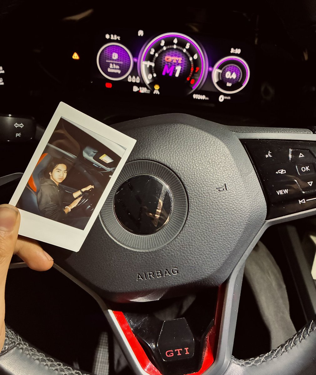 DysprositosX's tweet photo. I Drive. https://t.co/vas2YNx90e