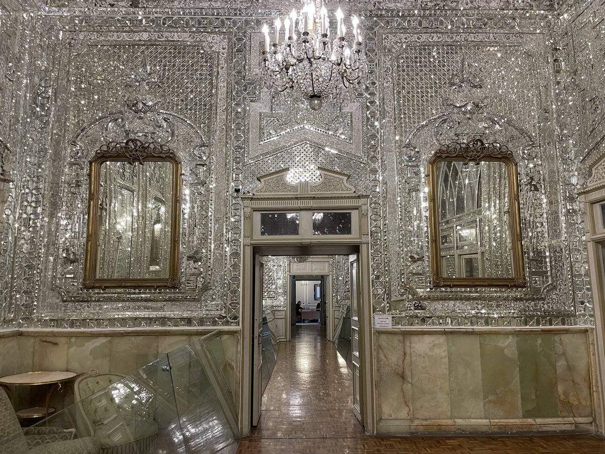 イランのゴレスタン宮殿、鏡のモザイク画が本当に素晴らしいんですよ…………悲しい……