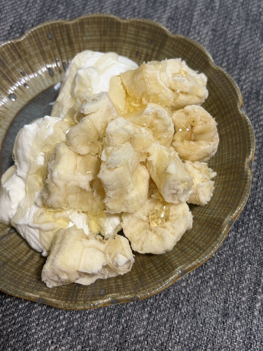 9_manatee_6's tweet photo. 朝：フライミール
昼：バナナヨーグルト
夜：卵かけ野菜炒めご飯

koiキャラ診断？？ってもう流行り終わった感じ、？？今日美容院で、koiキャラ診断ってやりました？って聞かれて何それ初めて聞いた！！って感じだったんだけどどうなの？！私が乗り遅れてただけ？！

ちなみにモグラさんでした🕵️ https://t.co/6EoZsElwpj