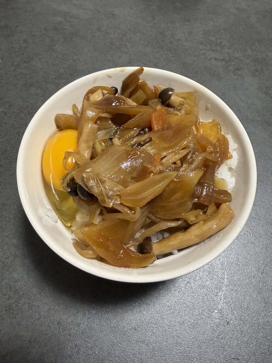 9_manatee_6's tweet photo. 朝：フライミール
昼：バナナヨーグルト
夜：卵かけ野菜炒めご飯

koiキャラ診断？？ってもう流行り終わった感じ、？？今日美容院で、koiキャラ診断ってやりました？って聞かれて何それ初めて聞いた！！って感じだったんだけどどうなの？！私が乗り遅れてただけ？！

ちなみにモグラさんでした🕵️ https://t.co/6EoZsElwpj