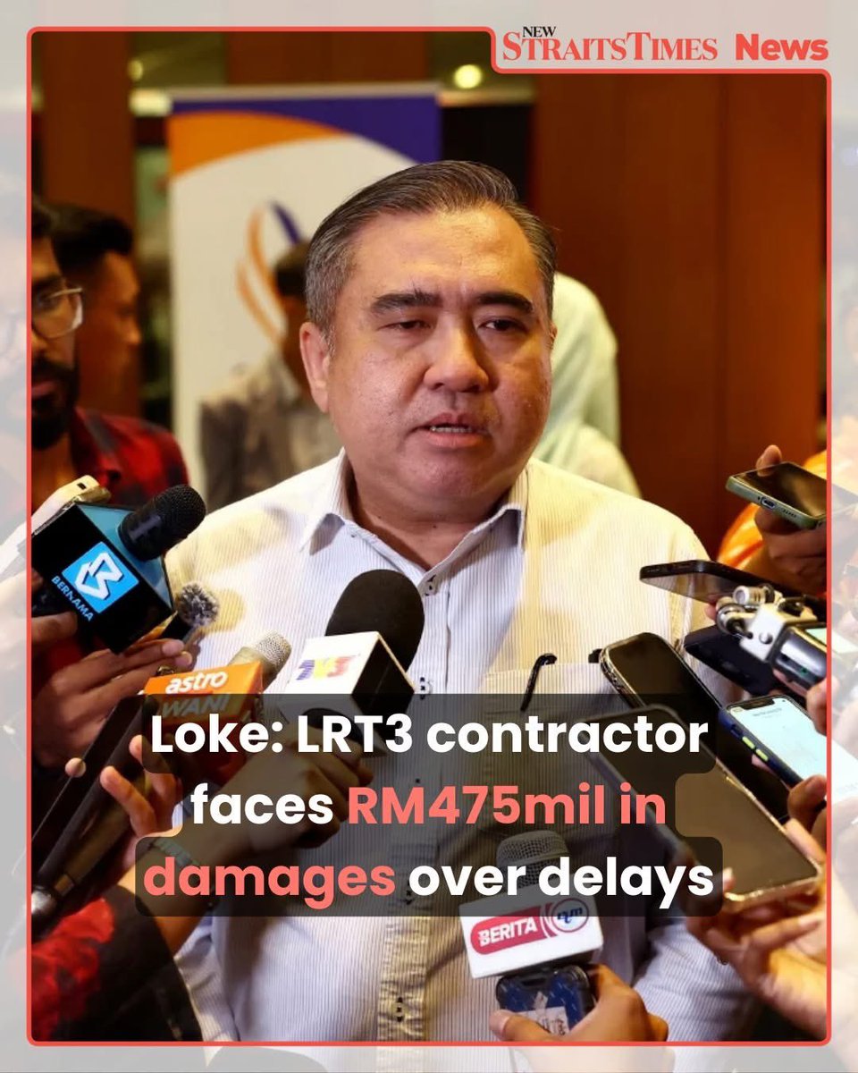 NaratifRakyat's tweet photo. Eh ada hati pulak ya. PH1.0 &amp; 2.0 yg menyebabkan kelewatan &amp; kenaikan kos tapi nak denda orang lain. Bila kau nak denda diri sendiri?
Takpe rakyat hakim negara. Tunggu #PRU16

Loke 7 said the daily LAD rate imposed on the contractor is RM2.7 million.

: https://t.co/m7Y4y0Sxtx https://t.co/RJEw7Ek87n