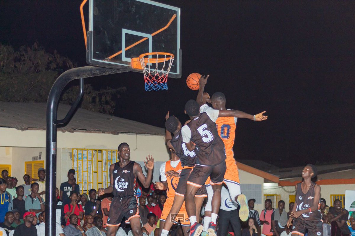 sindioholding's tweet photo. 🏀🌙 Hoops, Community, and Premium Gear! 🌙🏀

Over 300 players. One epic event: Ramadan Basketball!

Sports unite communities, especially during #Ramadan. @sindiosport proudly outfits #Conakry’s 6th Ramadan Basket Tournament with premium reversible jerseys for over 300 players. https://t.co/mmQhKopIXZ