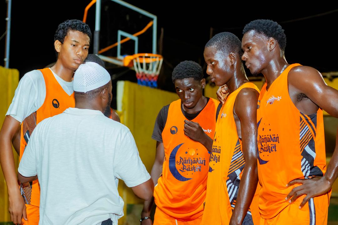 sindioholding's tweet photo. 🏀🌙 Hoops, Community, and Premium Gear! 🌙🏀

Over 300 players. One epic event: Ramadan Basketball!

Sports unite communities, especially during #Ramadan. @sindiosport proudly outfits #Conakry’s 6th Ramadan Basket Tournament with premium reversible jerseys for over 300 players. https://t.co/mmQhKopIXZ