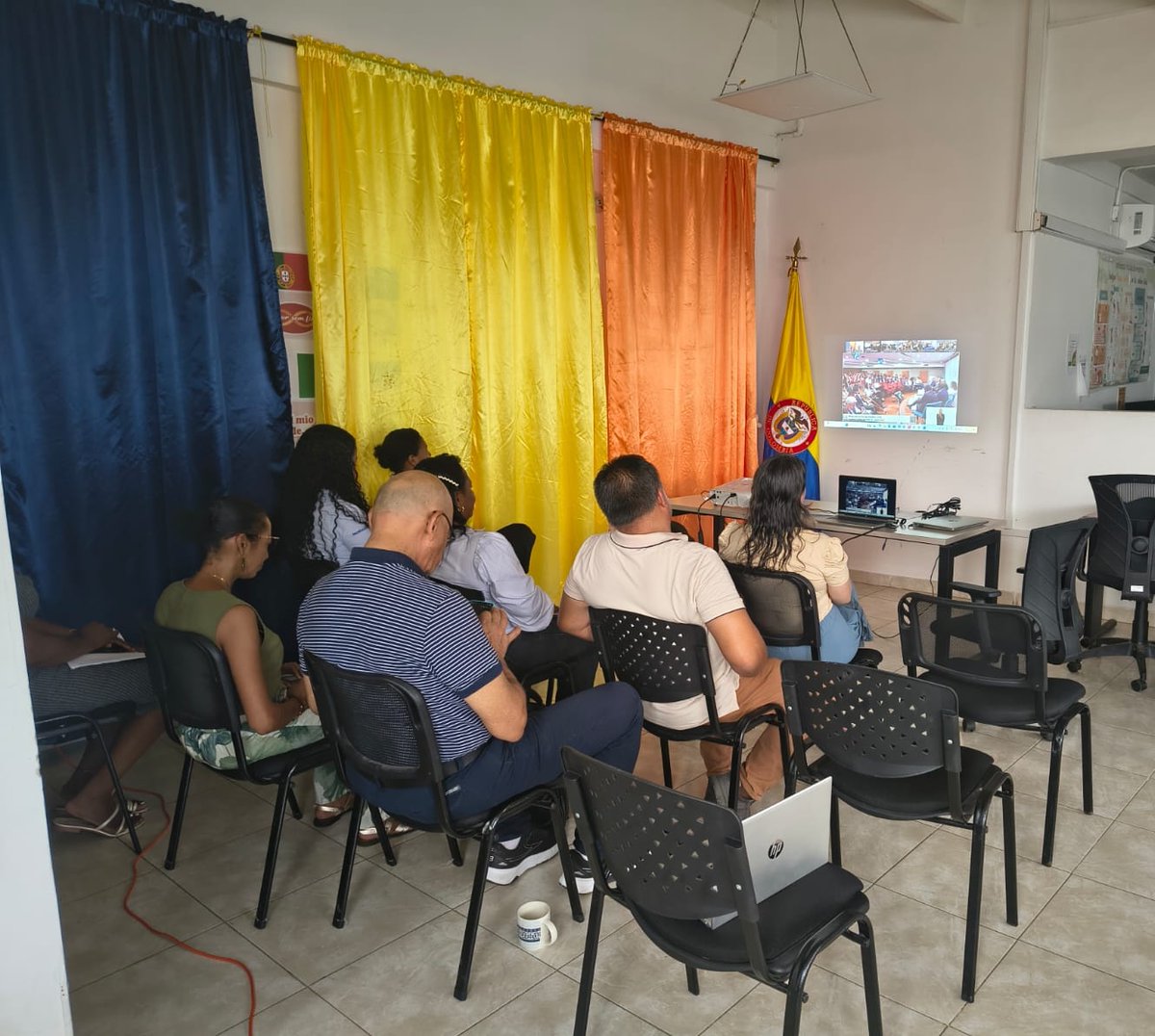 clara paredes tweet media