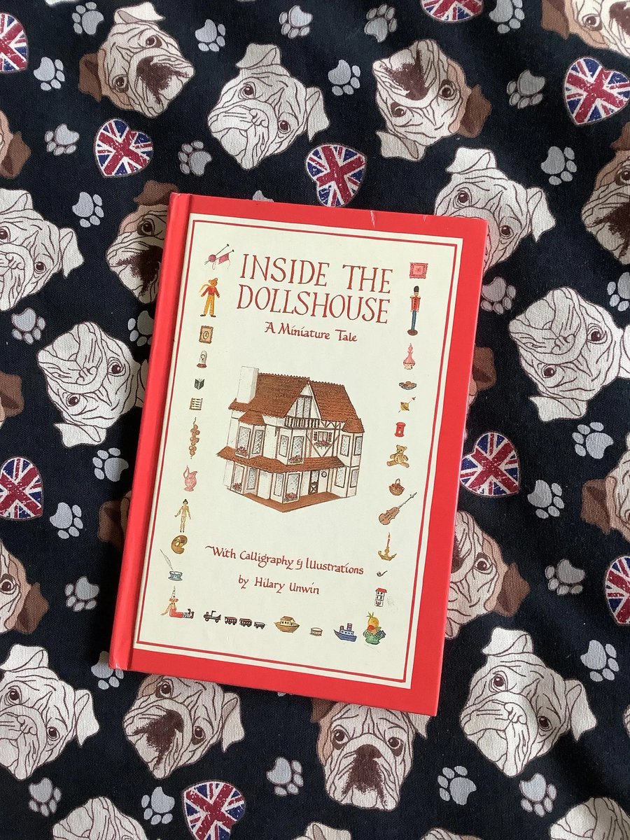 WatsonsVintage's tweet image. NEW LISTING A RARE 1989 Vintage First Edition #childrensbook 'Inside The Dollshouse - A Miniature Tale' Book in Hardback - Calligraphy &amp;amp; Illustrations by Hilary Unwin etsy.me/40roYgB via @Etsy #RareBooks #VintageBooks #Dollshouse #FirstEditionBooks #1989Gift #nostalgia