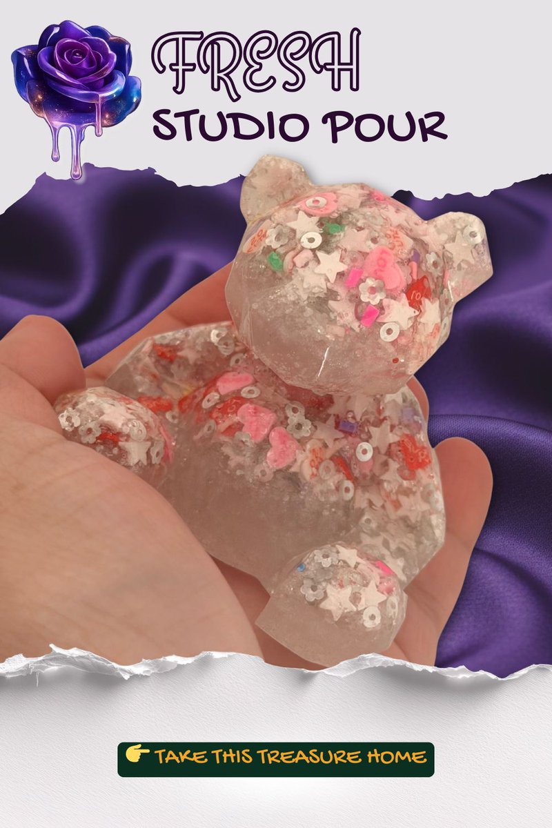 Poxy_Roses's tweet image. Fresh Studio Pour ✨Heart Confetti Resin Bear Decor hand-poured in clear epoxy resin with embedded hearts and star confetti sealed inside. A small-batch keepsake designed to add warmth to shelves and desks. One exact pour.#ResinArt #HandmadeDecor #SmallBatch