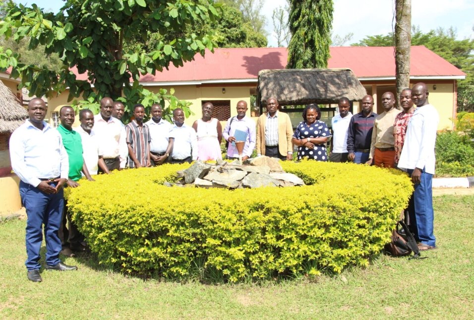 teso_tower's tweet photo. The Iteso Cultural Union (ICU) has pledged full support to the Ateker Development Foundation (ADEFO–MAP2) project to strengthen agribusiness and improve rural livelihoods across Teso and the wider Ateker region. https://t.co/uC7jFwK80K