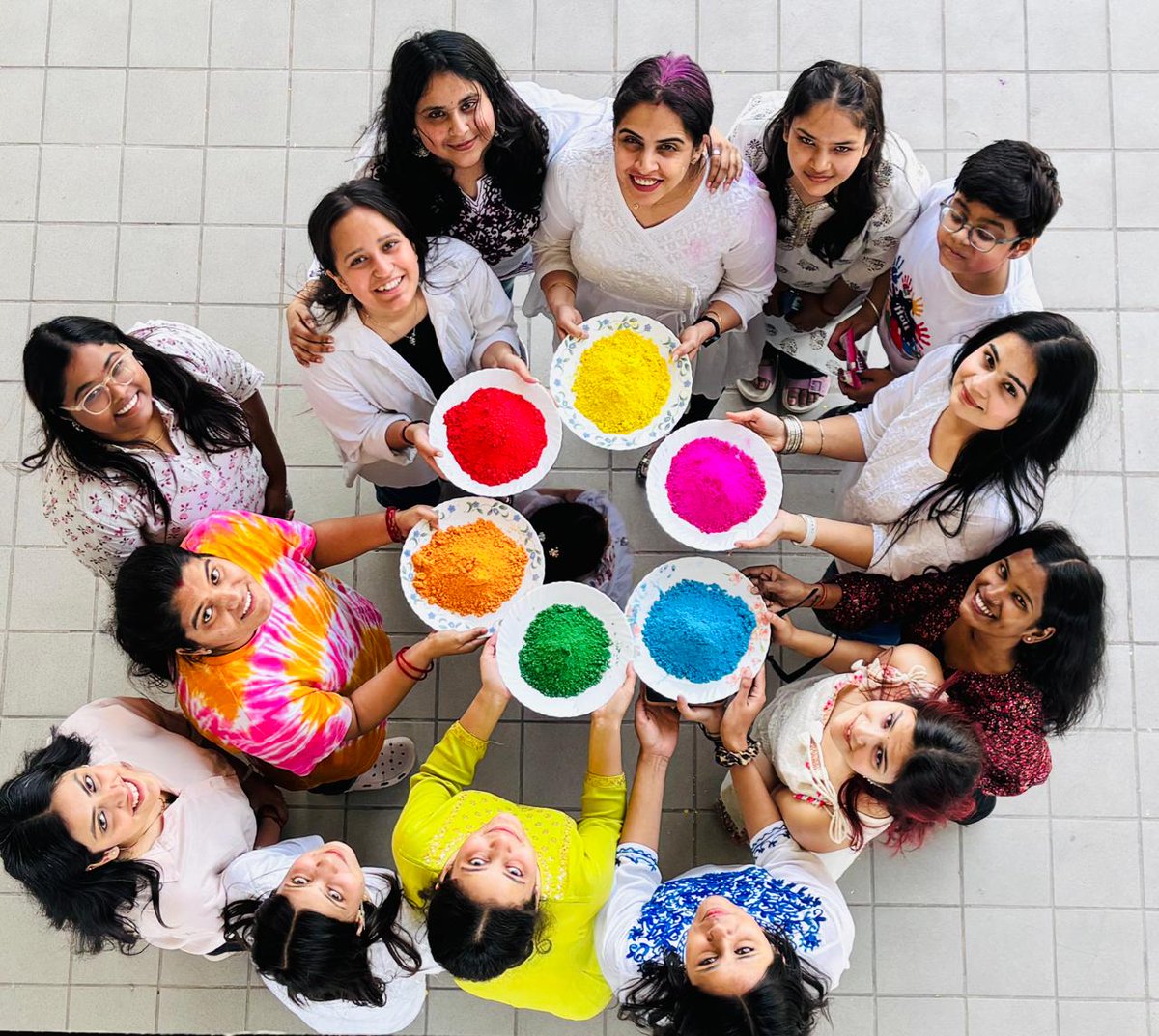 3RInfotech's tweet image. Our team at @3RInfotech celebrated Holi with lots of colors, smiles, and positive energy.

Wishing everyone a joyful and colorful Holi!

#HoliCelebration #TeamSpirit #3RInfotech #WorkCulture