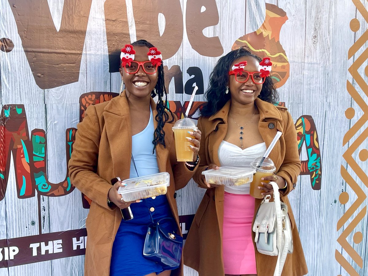 Hey <a href="/_stayliquidd/">Njeri_Wagathima</a> kama wewe haunitaki basi nipee number ya huyo beshte yako