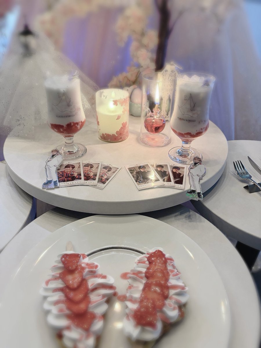 ꒦꒷ ✝︎ ❥ AHONOSAKATA           
                              17Anniversary❥ ✝︎ ꒷꒦

 #あほの坂田17周年 
 #あほの坂田活動17周年
 #となりの坂田17周年 
 #となりの坂田活動17周年