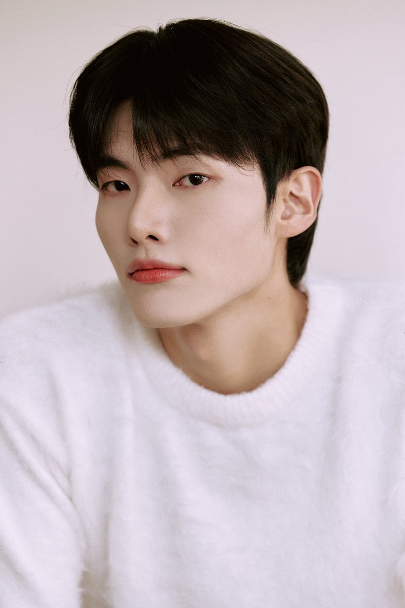 bbINLOV3's tweet photo. 𝗖𝗼𝗻𝗰𝗲𝗽𝘁 𝟯
𝘽𝙖𝙨𝙞𝙘 https://t.co/WrkTHJ3GjN